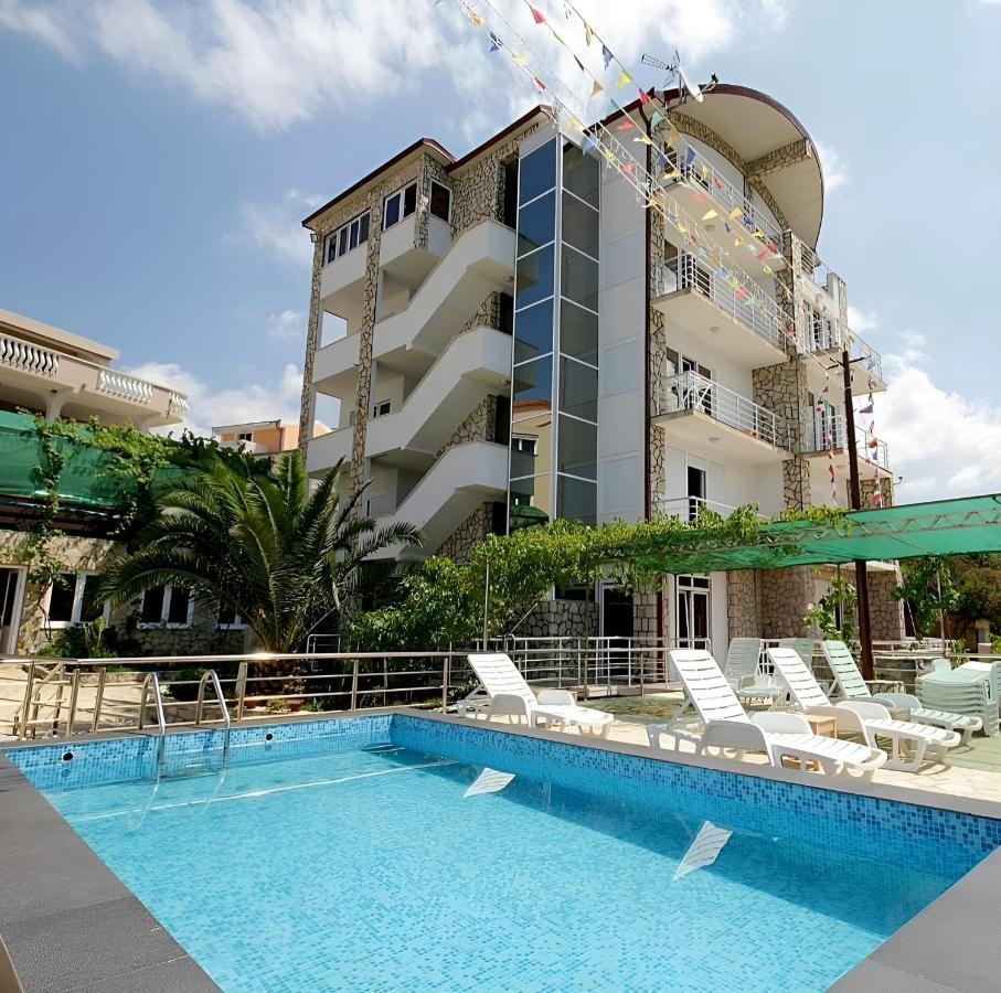 Hotel Victoria Бар Екстериор снимка
