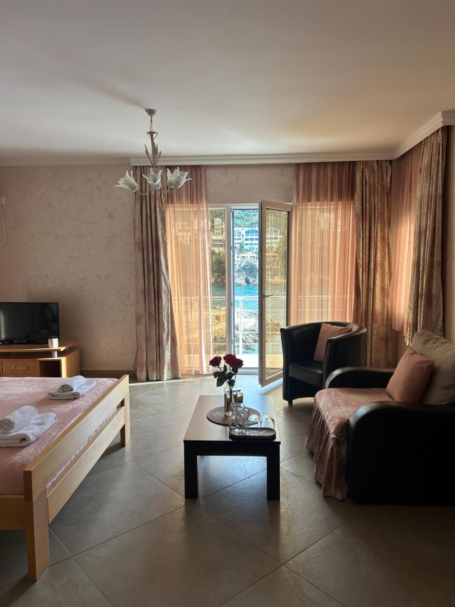 Hotel Victoria Бар Екстериор снимка