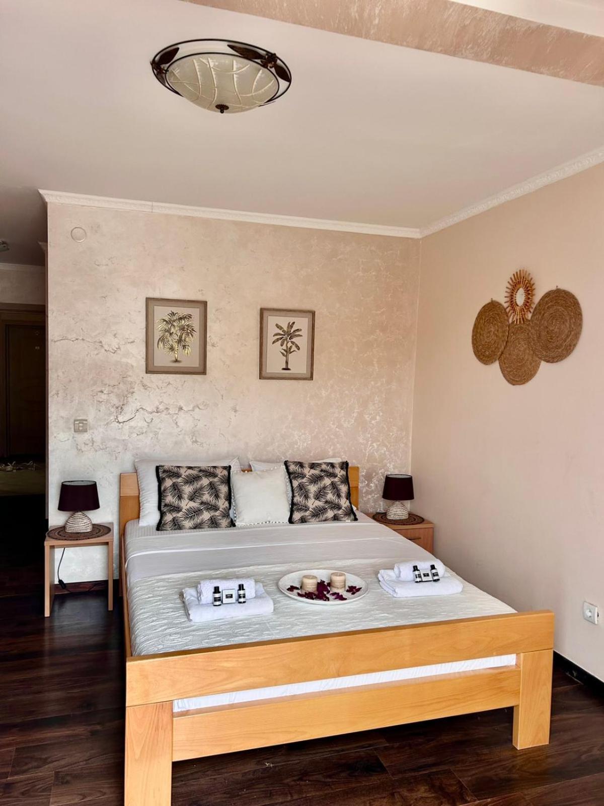 Hotel Victoria Бар Екстериор снимка